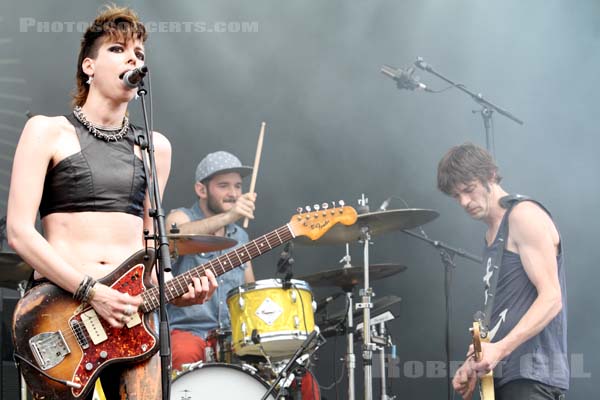 MADEMOISELLE K - 2014-07-19 - PARIS - Parvis de l'Hotel de Ville - 